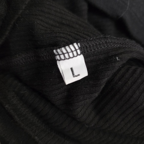 Monrow Black Asymmetrical Long Sleeve Blouse Size Large - Picture 5 of 5